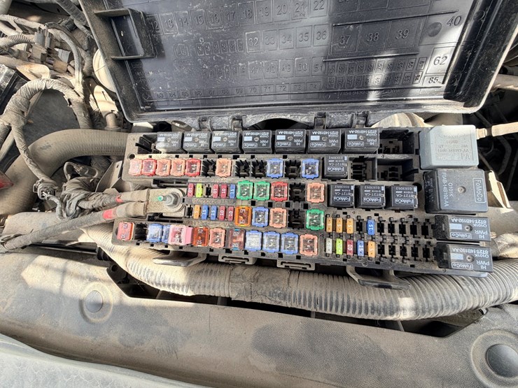 2014-ford-f150-image-37