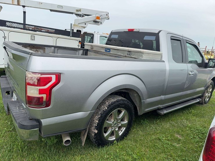 2020-ford-f150-image-3