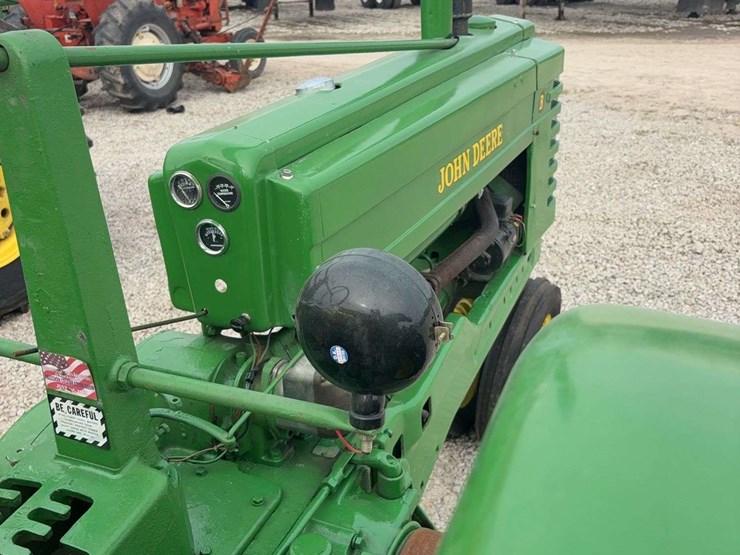 1950-john-deere-b-image-14