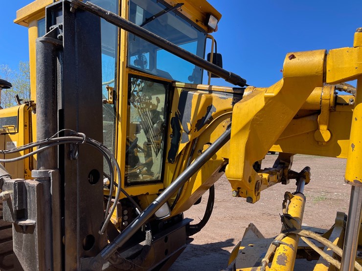 1993-deere-772bh-image-17
