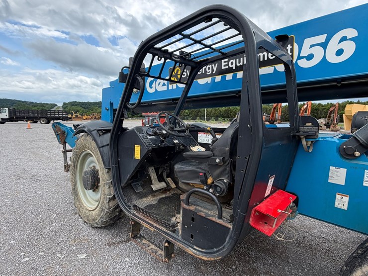 2019-genie-gth1056-image-6