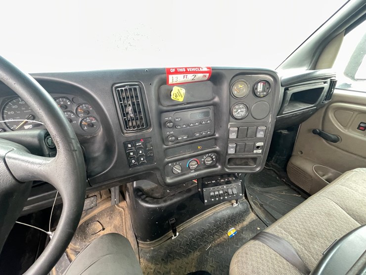 #1302-•-2003-chevrolet-c7500-boom-truck-**non-runner**(has-mn-title)-image-42