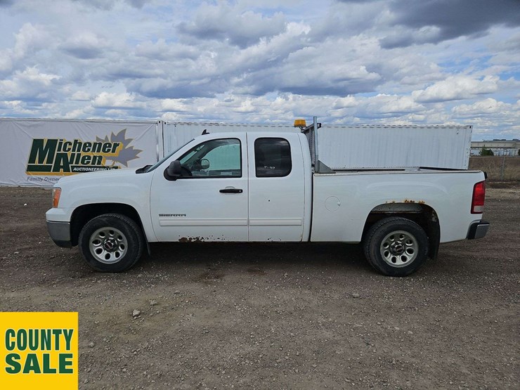 2010-gmc-sierra-1500-image-7