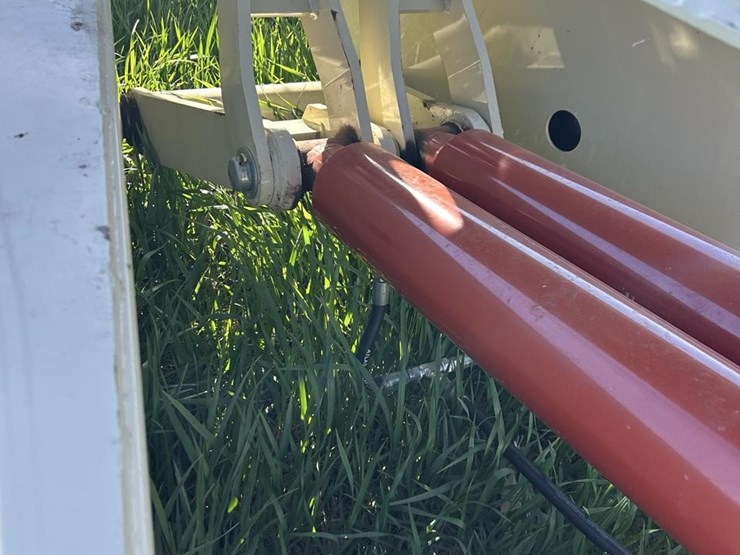 buhler-farm-king-16104-image-22