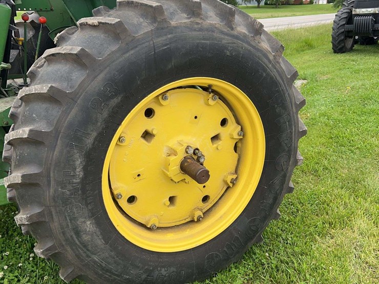 john-deere-2940-image-9