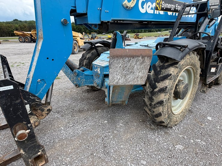2019-genie-gth1056-image-11