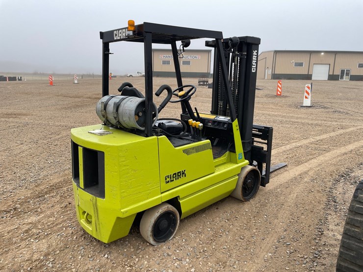 #1000-•-clark-glx30-forklift-image-5