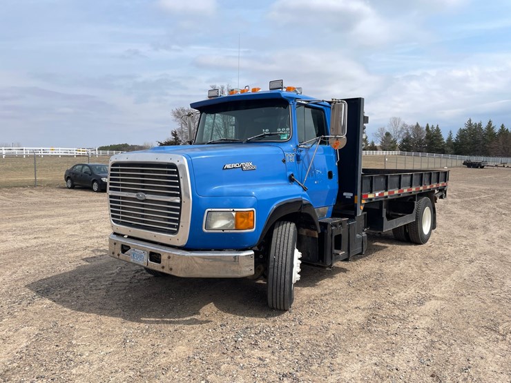 1994-ford-l9000-image-1