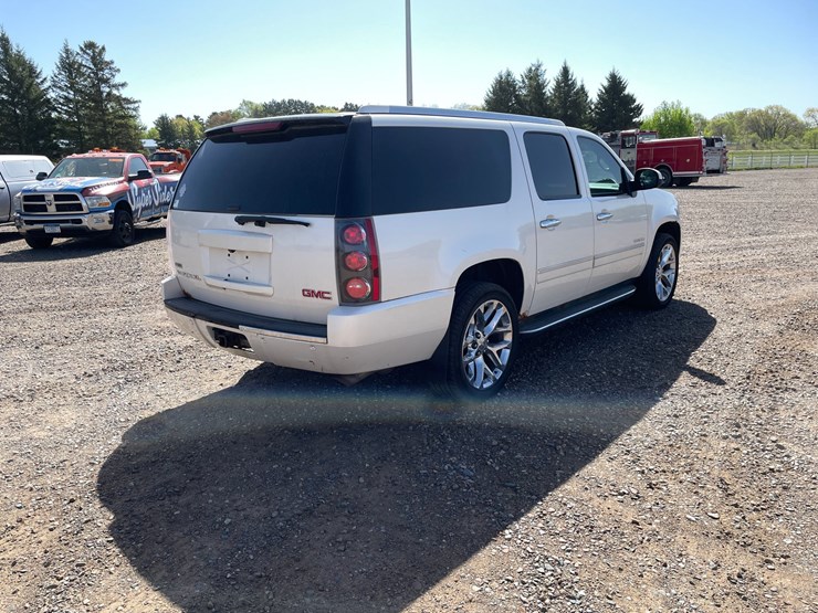 2008-gmc-yukon-denali-image-5