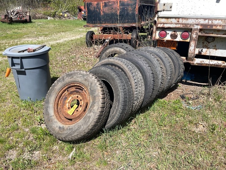 #2854-•-(8)-tires-(or)-image-1