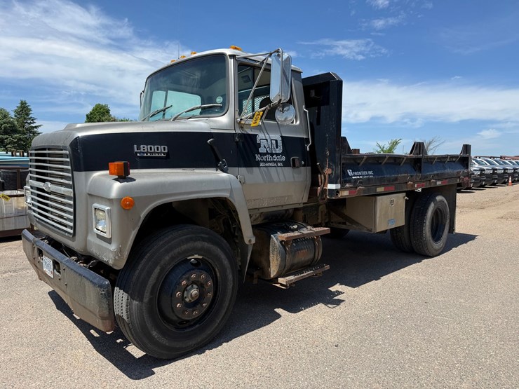 1993-ford-l8000-image-1