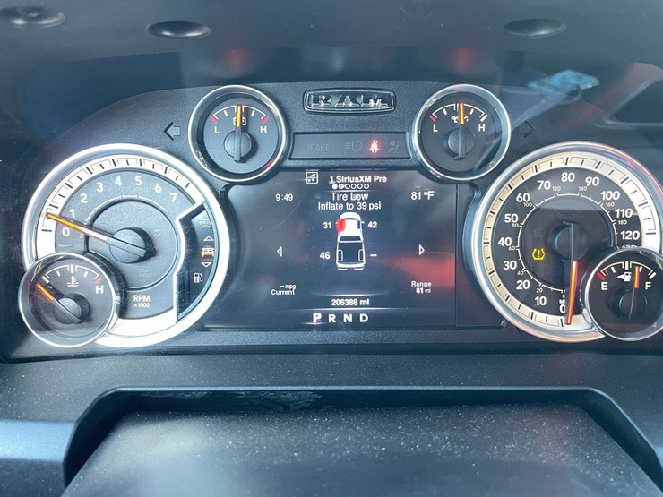 #1312-•-2016-dodge-ram-pickup-truck-(has-mn-salvage-title)-image-17