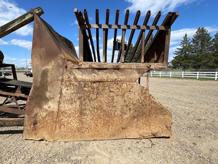 #1004-•-gravel-feeder-image-19