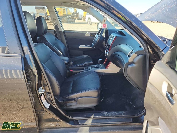 2010-subaru-forester-image-17