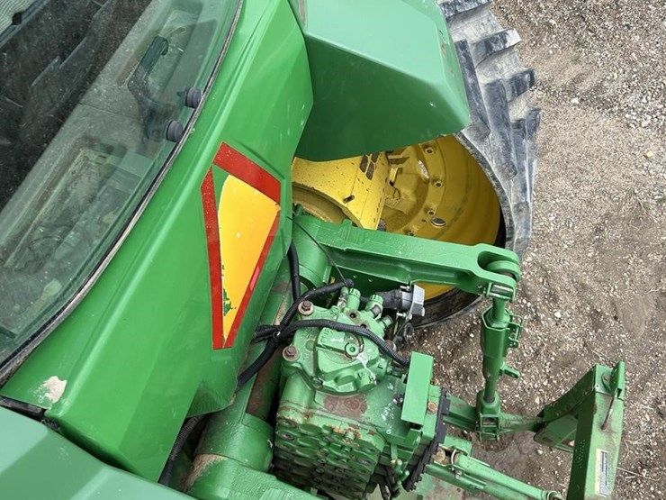 2004-john-deere-8220t-image-64