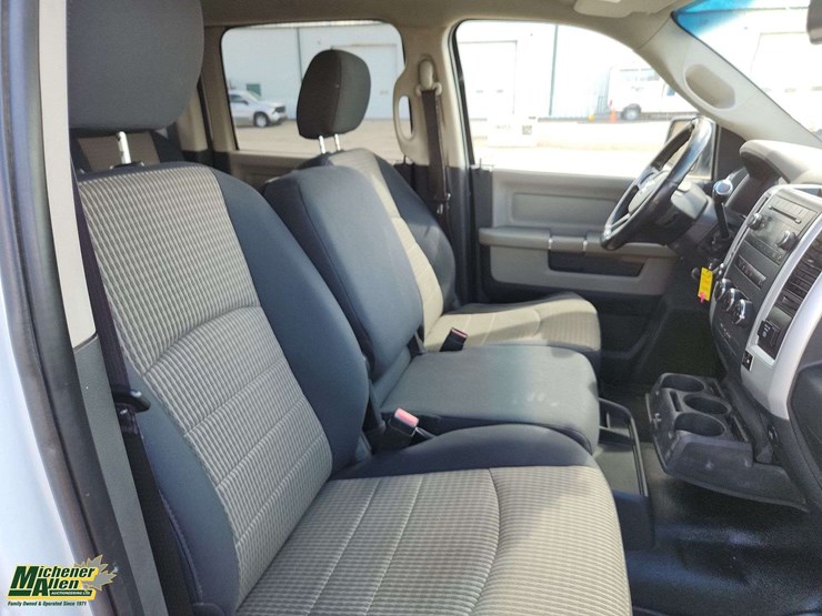 2012-dodge-2500-image-17