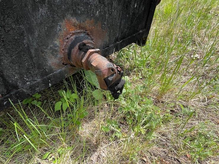 #2873-•-tar-kettle-on-trailer-(or)-image-14