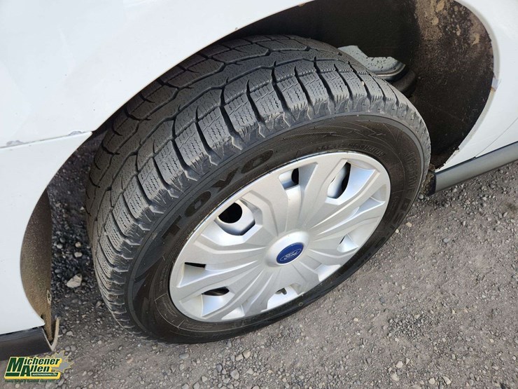 2022-ford-transit-connect-image-12