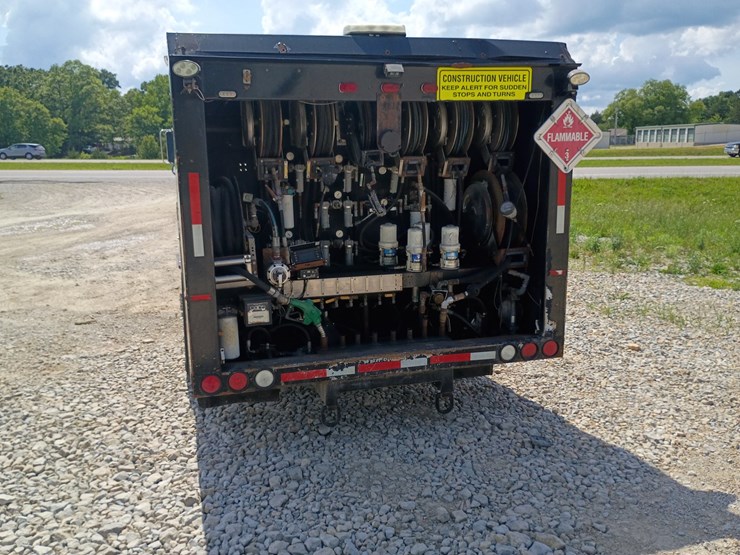 2005-ford-f750-image-6