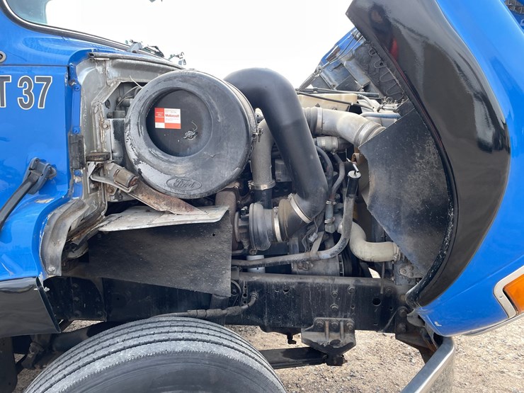 1994-ford-l9000-image-13