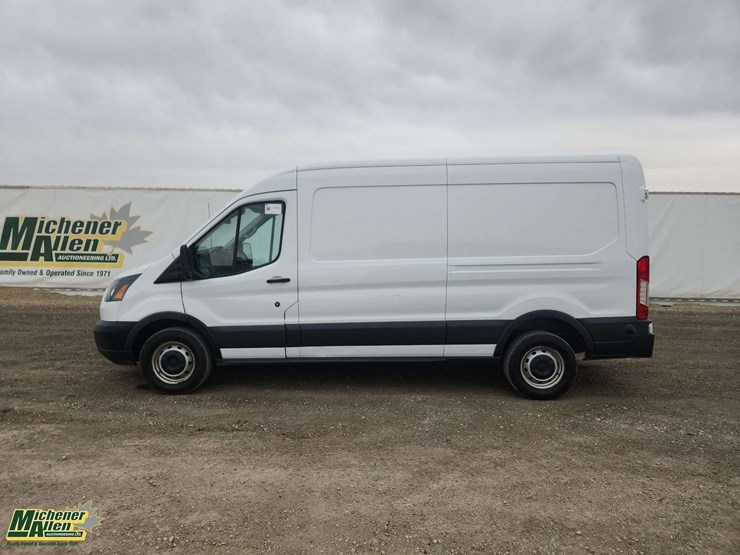2016-ford-transit-image-6