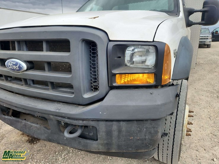 2006-ford-f450-xl-image-50