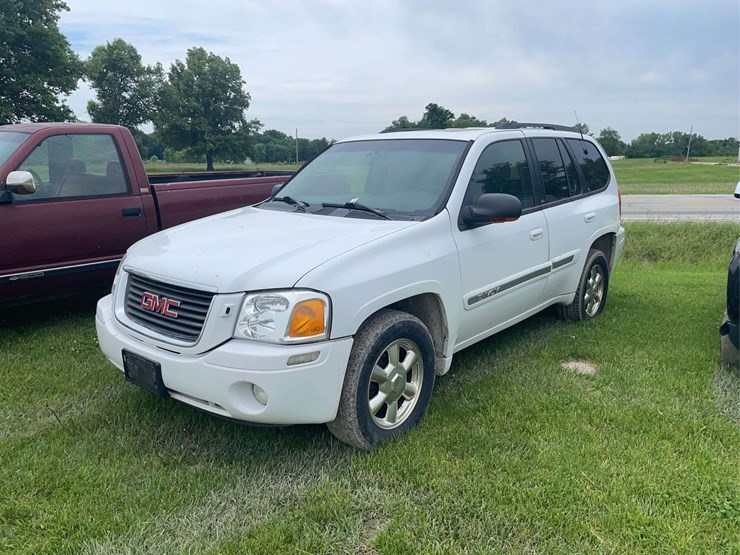 2002-gmc-envoy-image-1