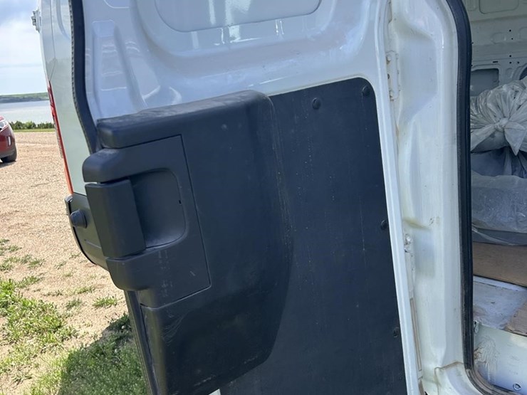 2018-ford-transit-image-35
