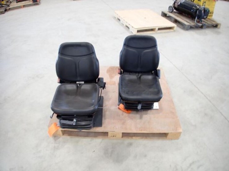qty-of-(2)-cobo-tractor-seats-image-1