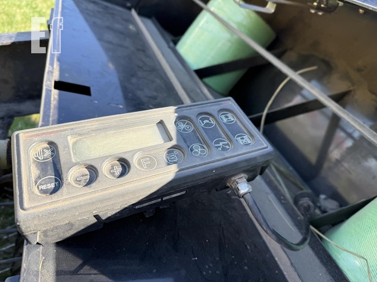 case-ih-810-image-8