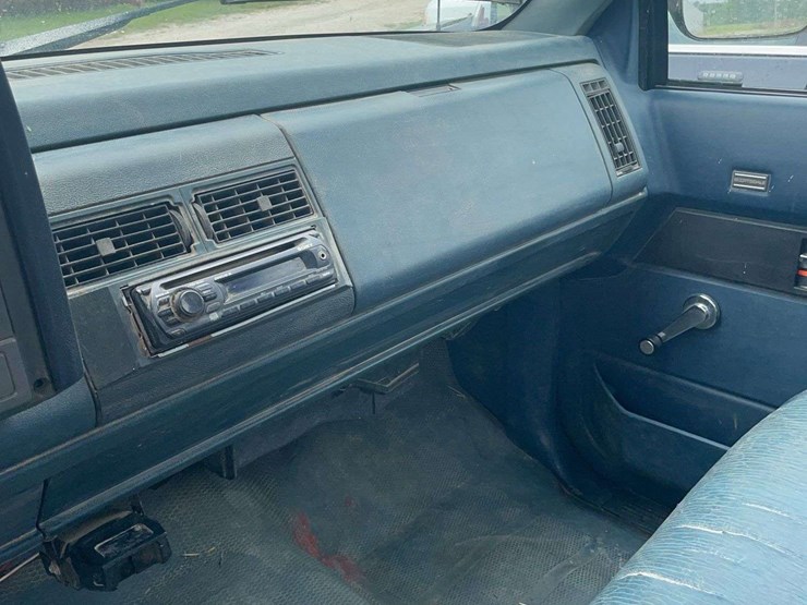 1990-chevrolet-k2500-image-6