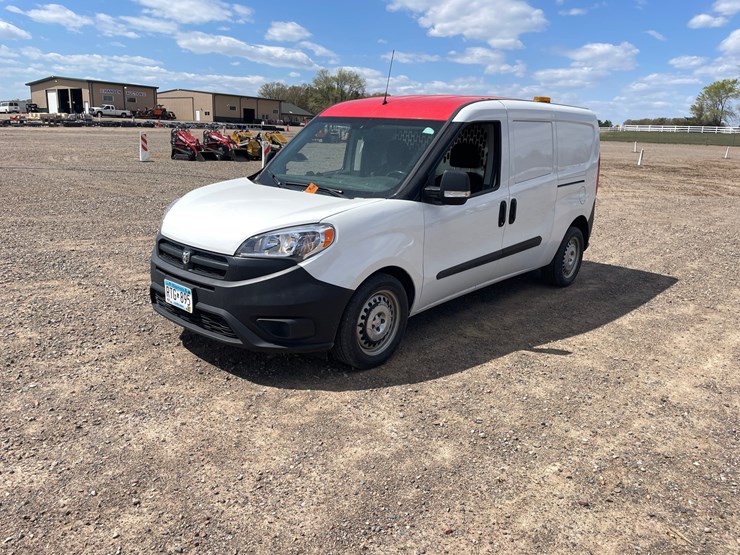 #1412-•-2017-ram-promaster-cargo-van-(has-mn-title)-image-1