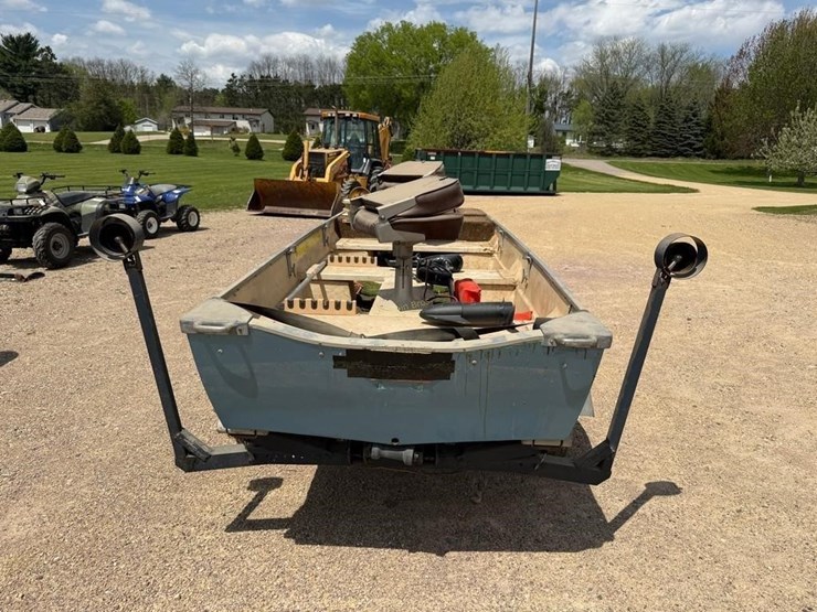 13'-fishing-boat-image-9