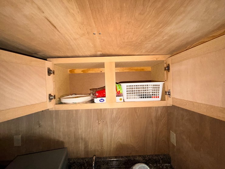#24061-•-1998-ford-econoline-box-truck-image-98