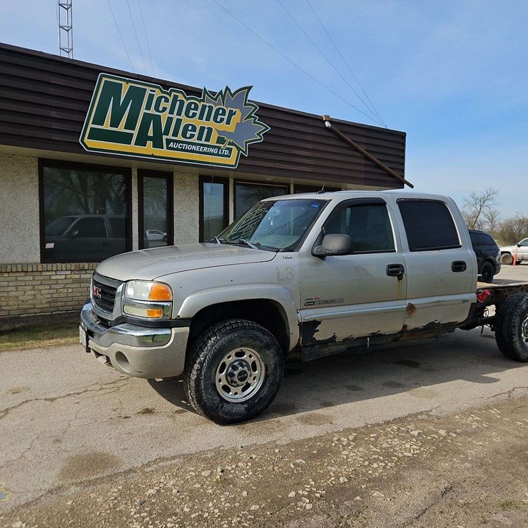 2004 GMC SIERRA 2500HD