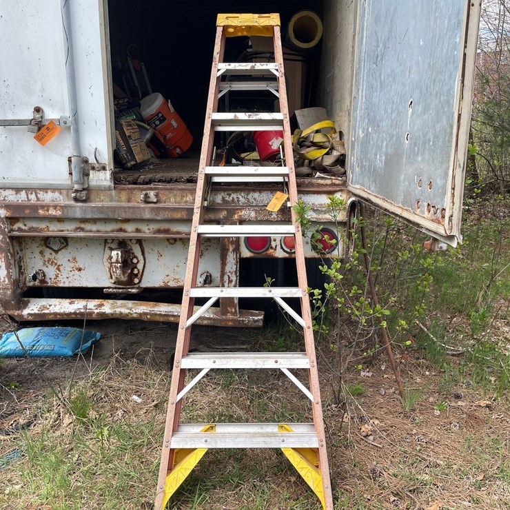#2853 • 8' Step Ladder (OR)
