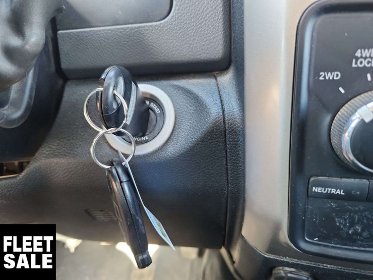 2015-dodge-2500-image-25