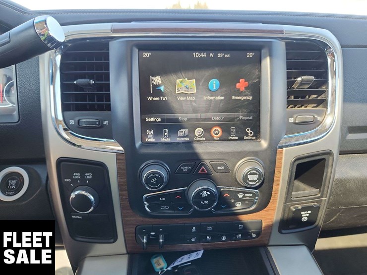 2014-dodge-2500-image-24