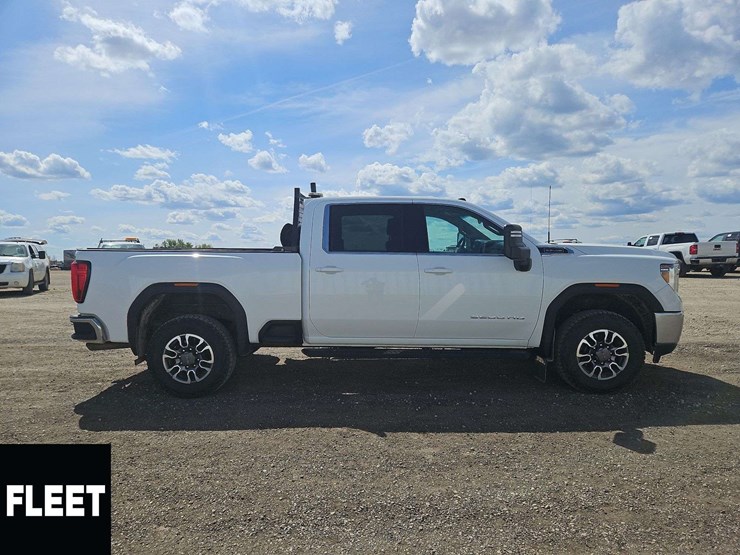 2022-gmc-sierra-2500hd-image-6