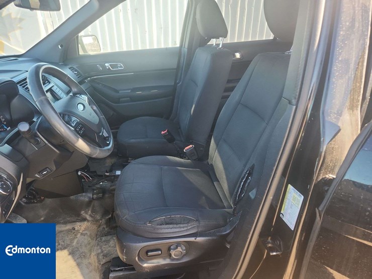 2018-ford-explorer-image-14