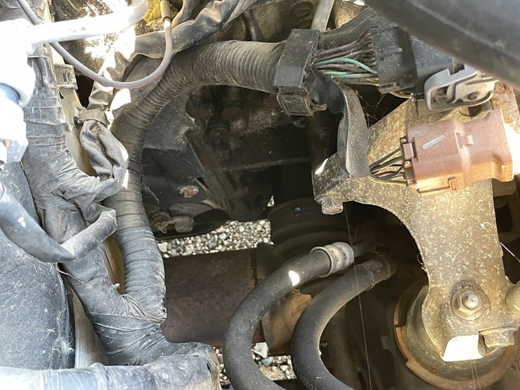 #1404-•-2014-subaru-legacy-(has-mn-title)-image-22