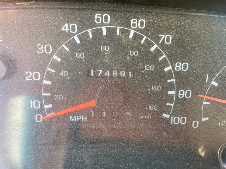 2000-ford-f750-image-59