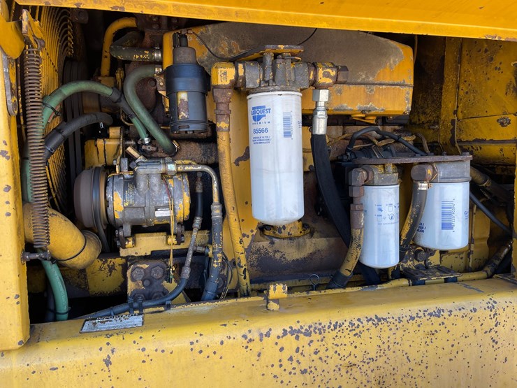 1993-deere-772bh-image-46