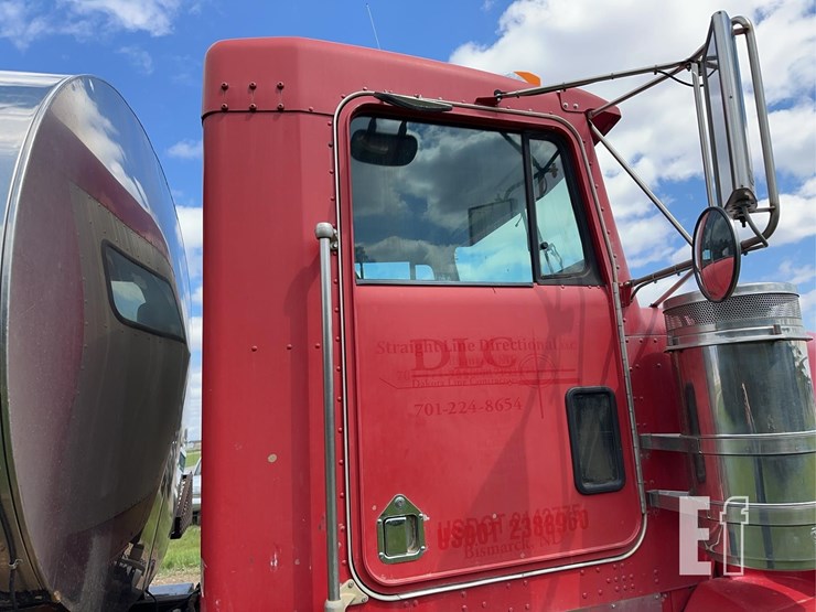 2000-kenworth-t800-image-33