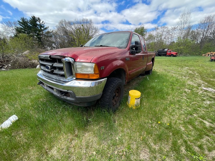 #2876-•-2001-f250-super-duty-truck-(no-title,-for-parts)-(or)-image-1