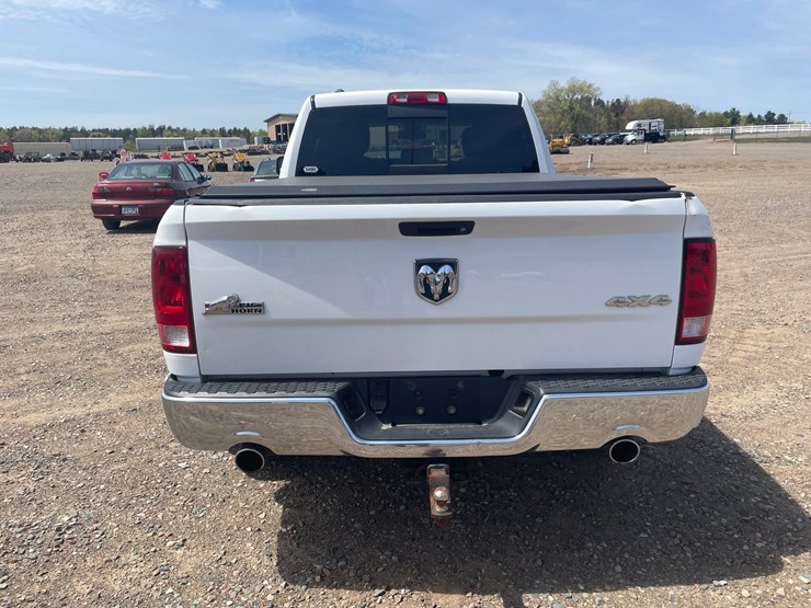 2016-dodge-ram-1500-image-4