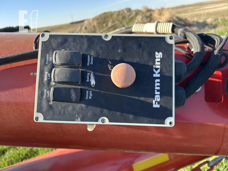 buhler-farm-king-16104-image-30