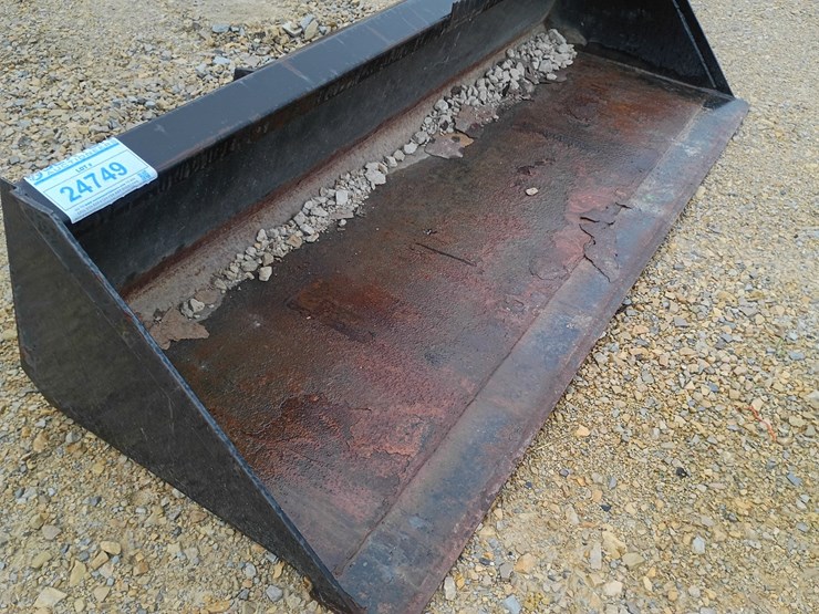 #24749-•-84"-smooth-bucket-skid-steer-attachment-image-5
