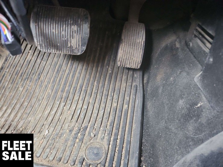 2011-ford-f150-image-24
