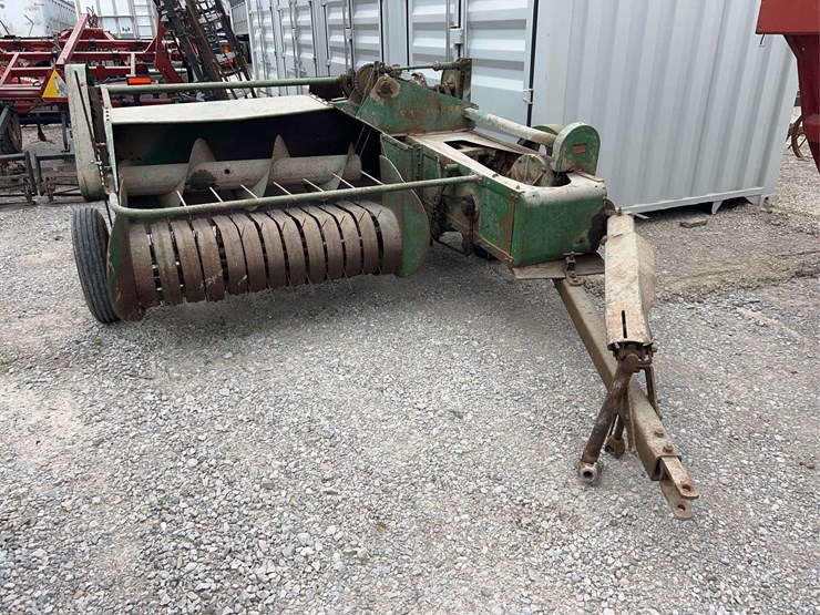 john-deere-14t-image-2